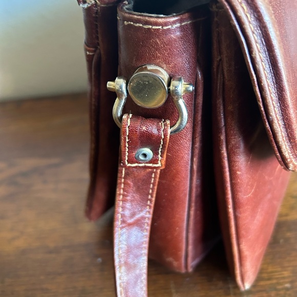 Vintage Leather Adjustable Over The Shoulder Brown Fall Preppy Purse - Picture 4 of 11
